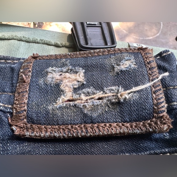 MEK Denim ‘Santiago’ Distressed Miss Me Women’s Jeans Straight Cut Size 28/36 - Picture 8 of 14